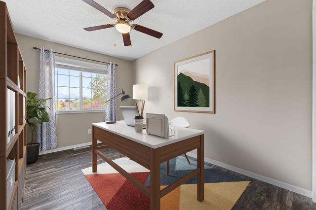 837 Summer Pines Circle, Hudson, WI 54016
