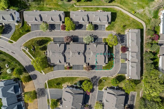 837 Summer Pines Circle, Hudson, WI 54016