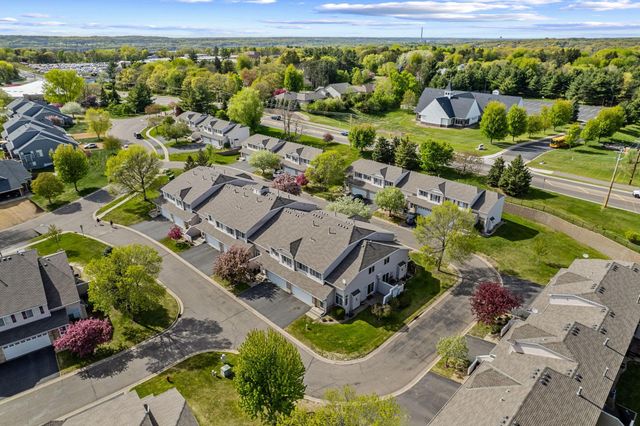 837 Summer Pines Circle, Hudson, WI 54016
