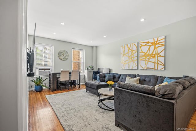 472 Gramatan Avenue Bldg 4 Unit 2U, Fleetwood, NY 10552