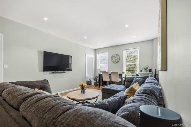 472 Gramatan Avenue Bldg 4 Unit 2U, Fleetwood, NY 10552