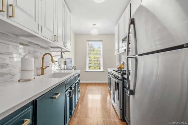 472 Gramatan Avenue Bldg 4 Unit 2U, Fleetwood, NY 10552