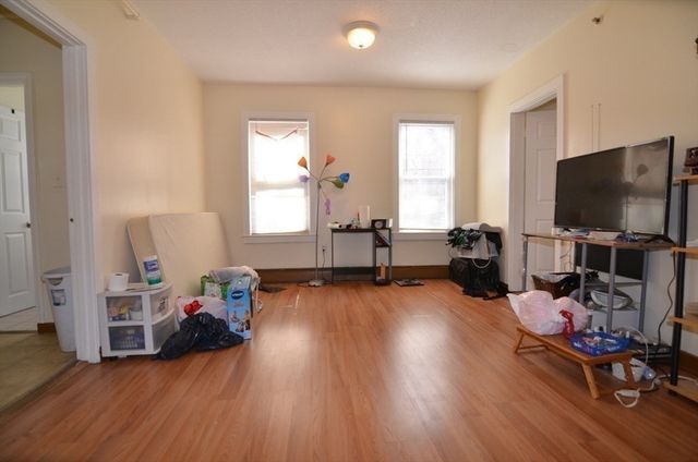 30 Copeland St 3, Quincy, MA 02169