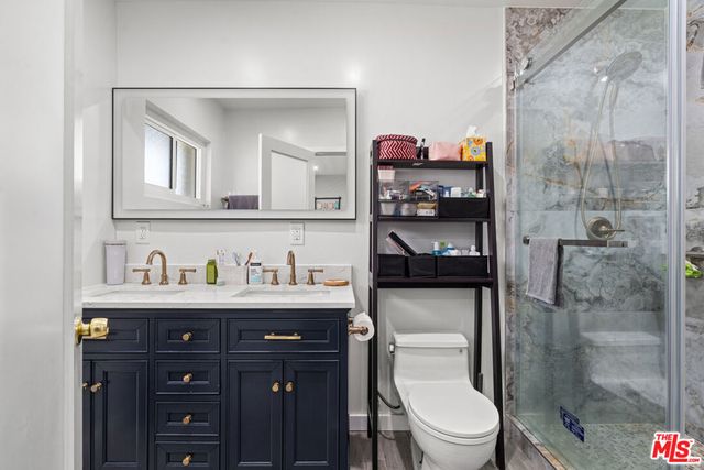 5040 W Slauson Avenue, Los Angeles, CA 90056