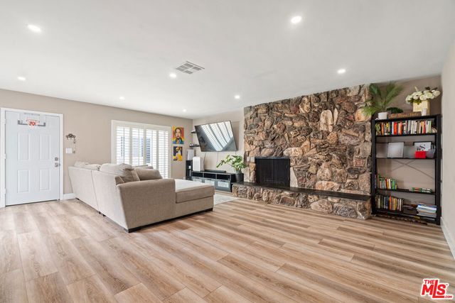 5040 W Slauson Avenue, Los Angeles, CA 90056