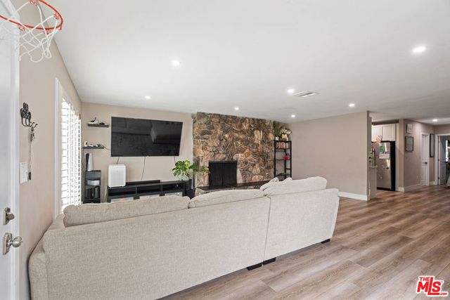 5040 W Slauson Avenue, Los Angeles, CA 90056