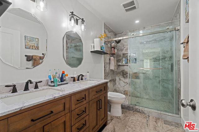 5040 W Slauson Avenue, Los Angeles, CA 90056