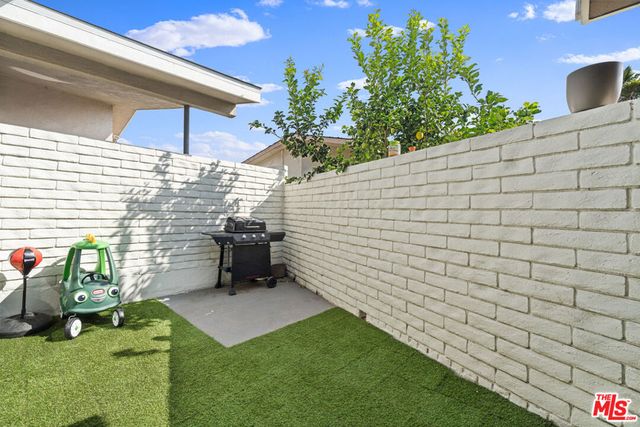 5040 W Slauson Avenue, Los Angeles, CA 90056