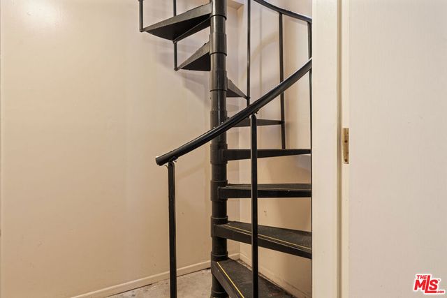 5040 W Slauson Avenue, Los Angeles, CA 90056