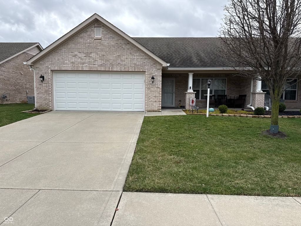 1052 Hilltop Commons Boulevard, New Whiteland, IN 46184