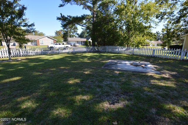 212 Branchwood Drive, Jacksonville, NC 28546