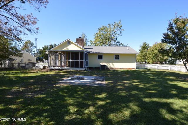 212 Branchwood Drive, Jacksonville, NC 28546