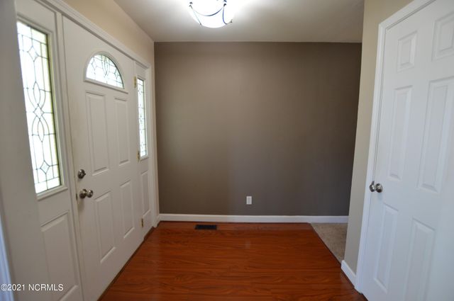 212 Branchwood Drive, Jacksonville, NC 28546