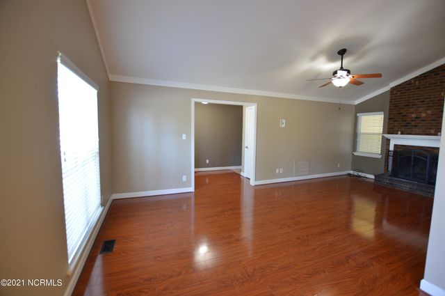 212 Branchwood Drive, Jacksonville, NC 28546