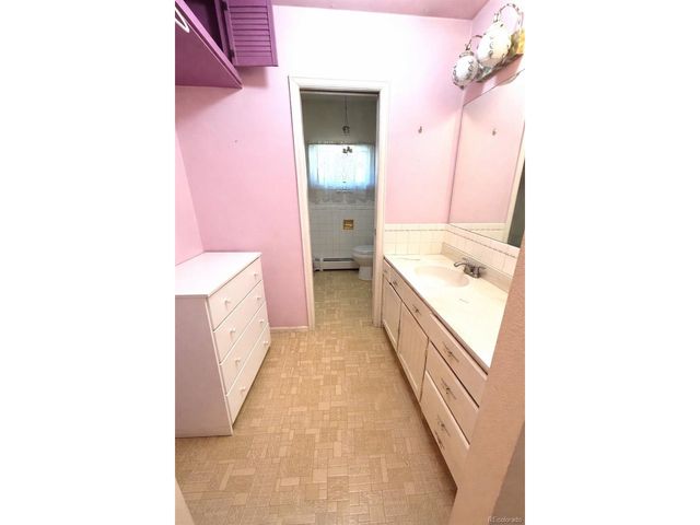 6105 W 49th Pl, Wheat Ridge, CO 80033