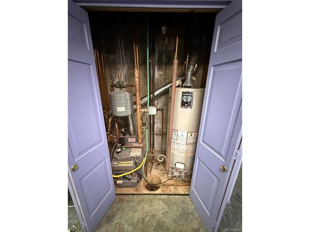 6105 W 49th Pl, Wheat Ridge, CO 80033