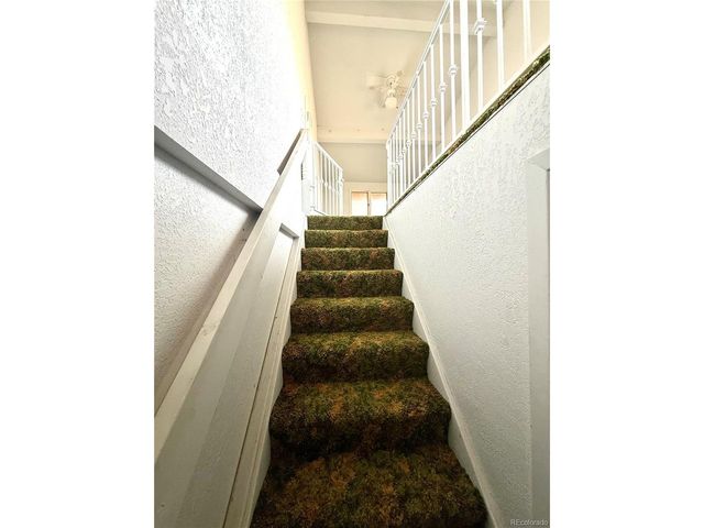 6105 W 49th Pl, Wheat Ridge, CO 80033