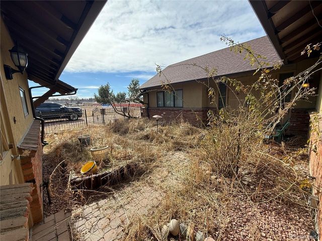 6105 W 49th Pl, Wheat Ridge, CO 80033