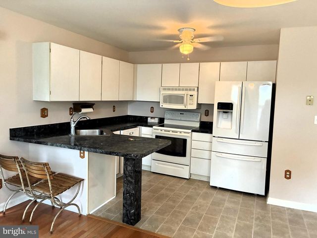 7821 CAMP ROAD, Pasadena, MD 21122