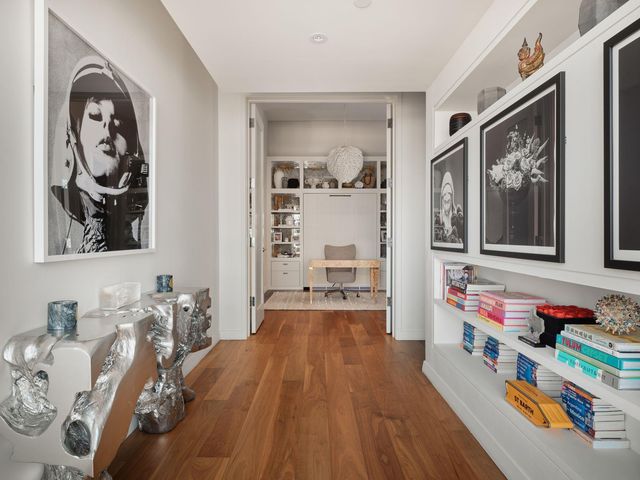 210 Lavaca ST 3504, Austin, TX 78701