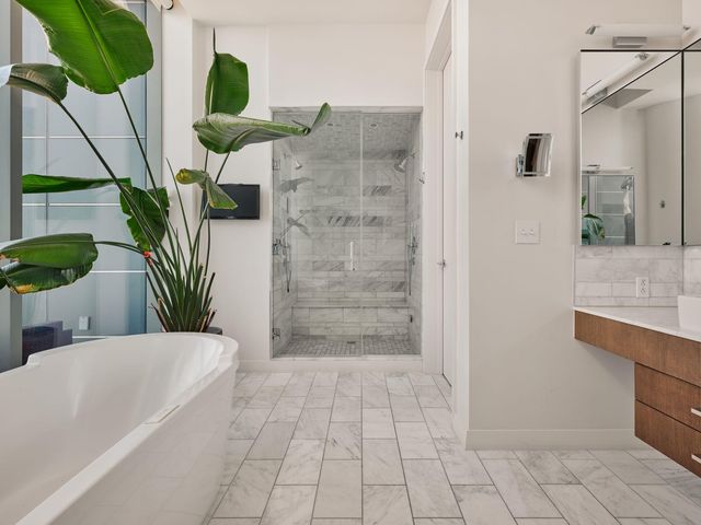 210 Lavaca ST 3504, Austin, TX 78701