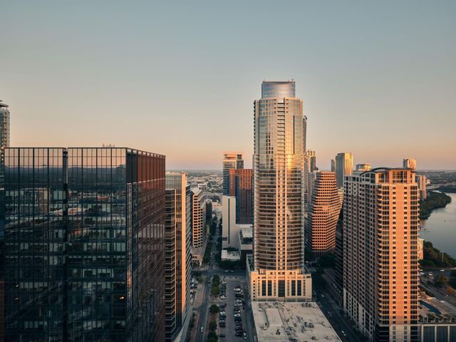 210 Lavaca ST 3504, Austin, TX 78701