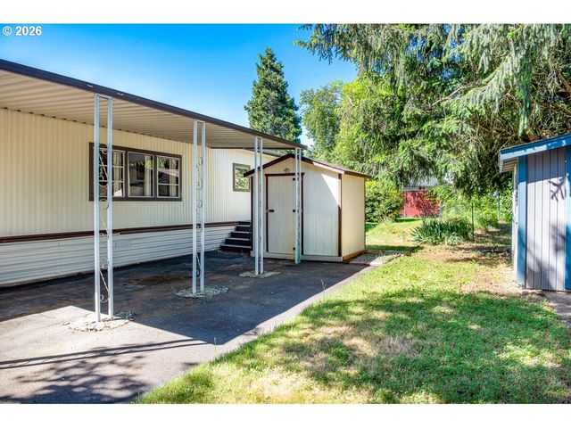 1475 GREEN ACRES Rd 172, Eugene, OR 97408