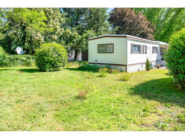 1475 GREEN ACRES Rd 172, Eugene, OR 97408