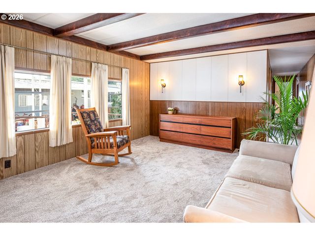 1475 GREEN ACRES Rd 172, Eugene, OR 97408