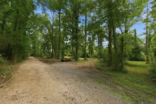 43148 Pine Lake Dr, Prairieville, LA 70769