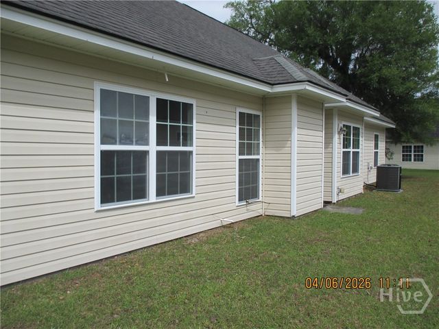 1109 Sara Lane, Hinesville, GA 31313