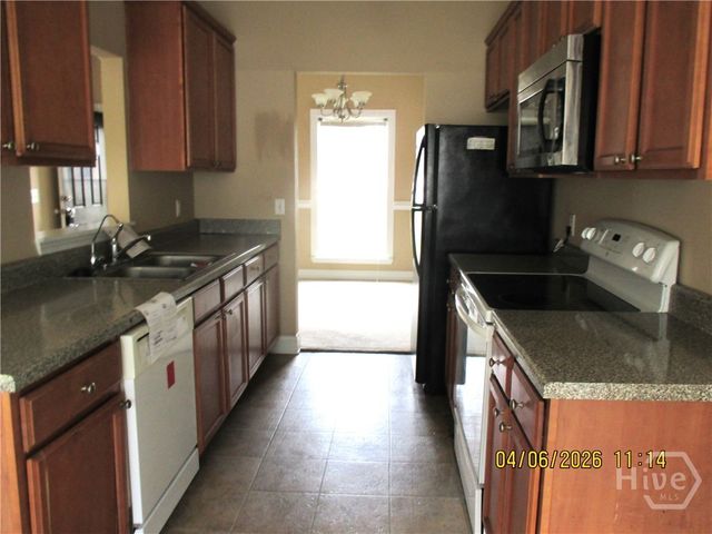 1109 Sara Lane, Hinesville, GA 31313