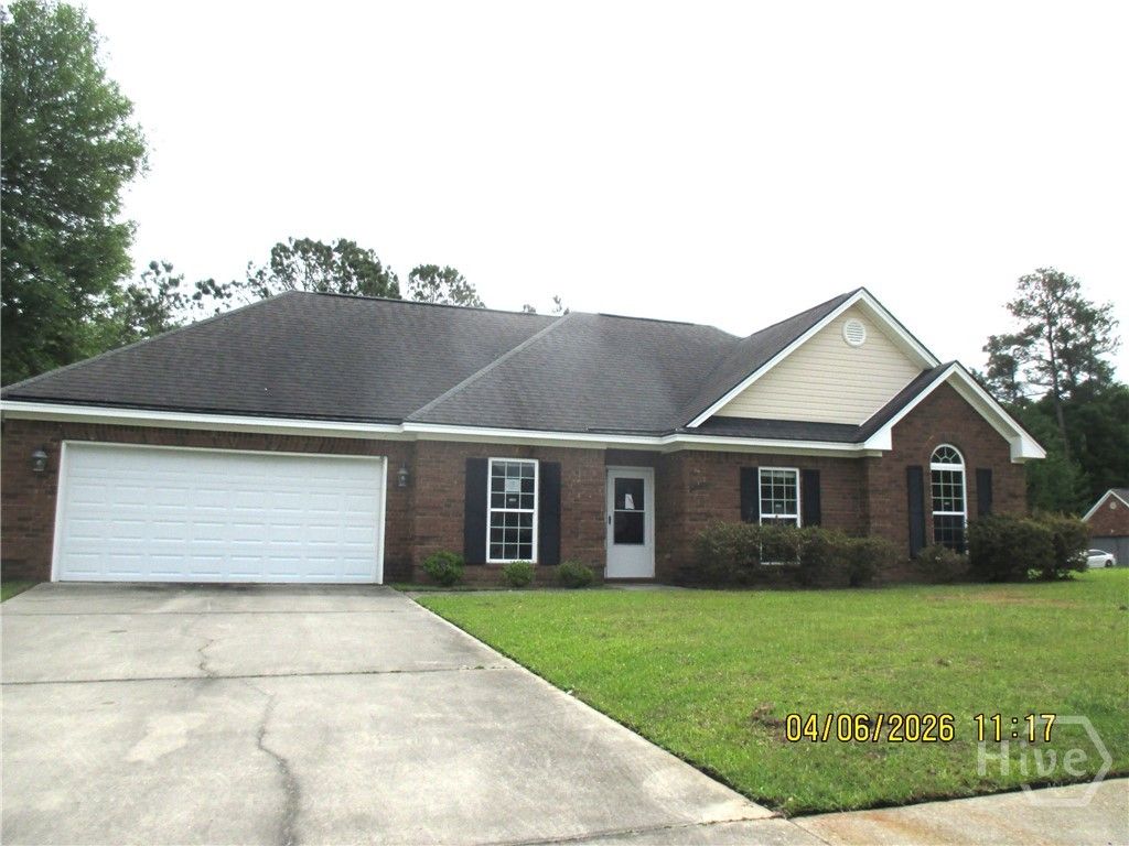 1109 Sara Lane, Hinesville, GA 31313