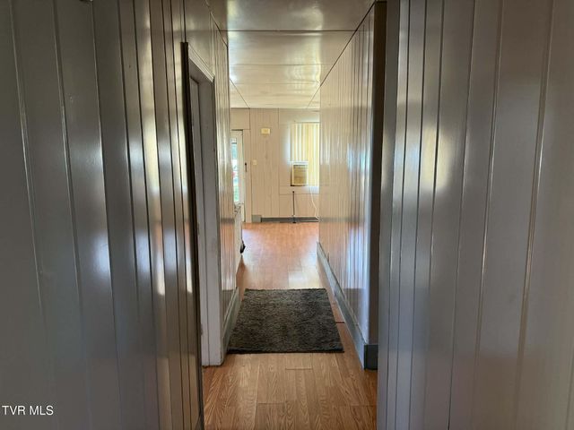 203 Northwest Henry Street, Norton, VA 24273
