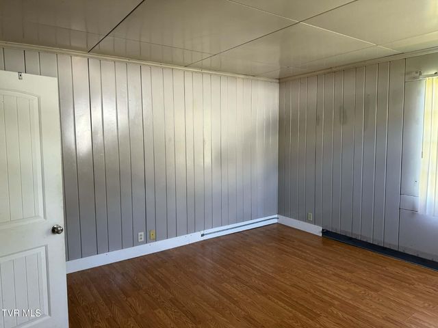 203 Northwest Henry Street, Norton, VA 24273