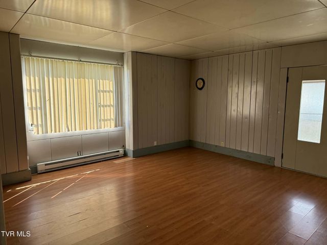 203 Northwest Henry Street, Norton, VA 24273