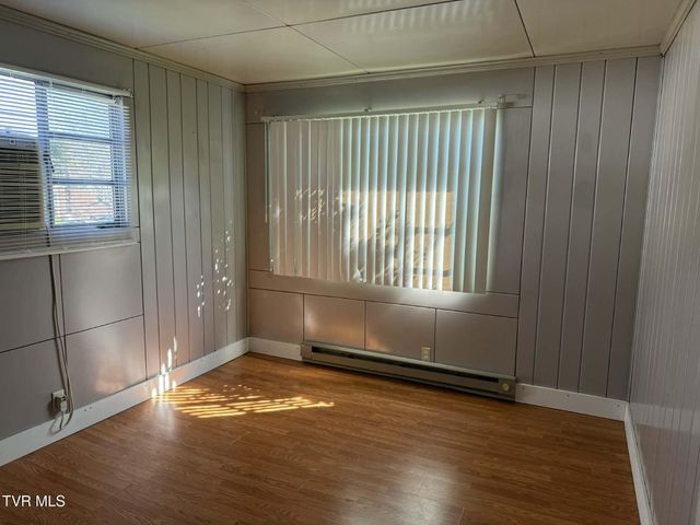 203 Northwest Henry Street, Norton, VA 24273