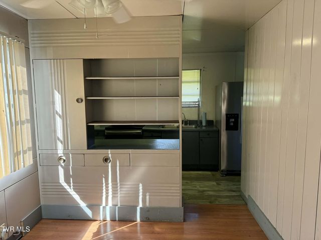 203 Northwest Henry Street, Norton, VA 24273