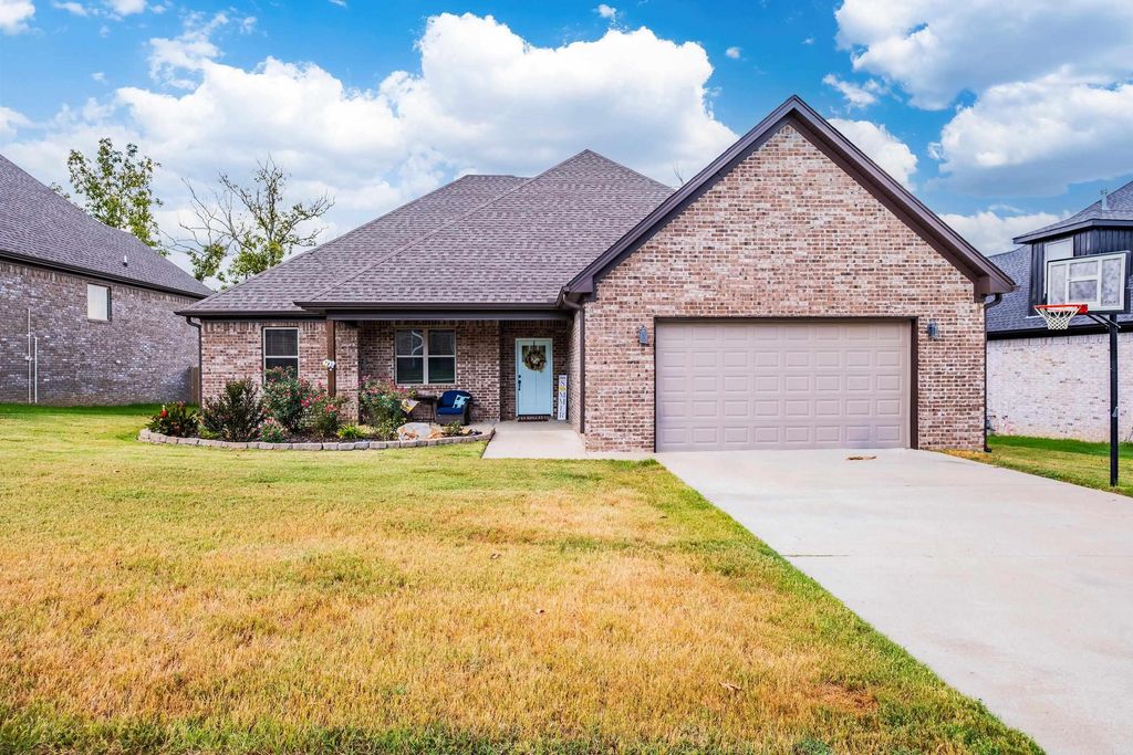 2013 TAPPED MAPLE Drive, Sherwood, AR 72120