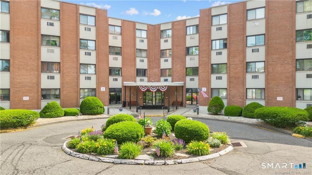 1700 Broadbridge Avenue A32, Stratford, CT 06614