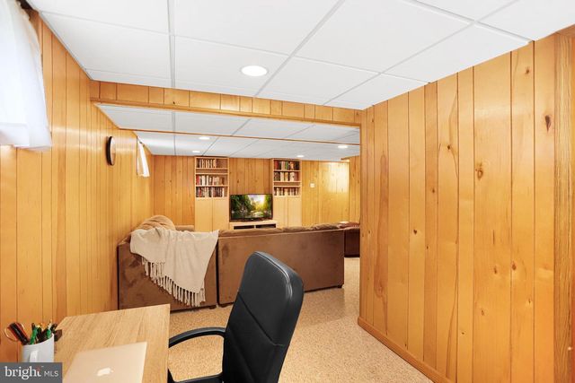 145 WOOD RD, Springfield, PA 19064
