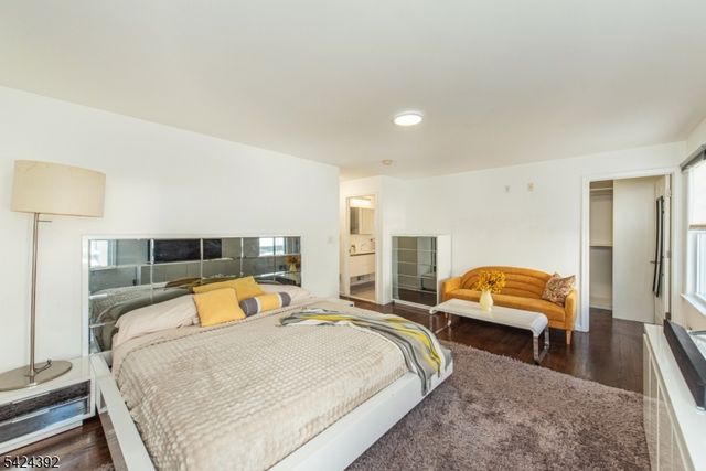 543 Livingston St, Elizabeth City, NJ 07206