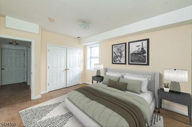 543 Livingston St, Elizabeth City, NJ 07206