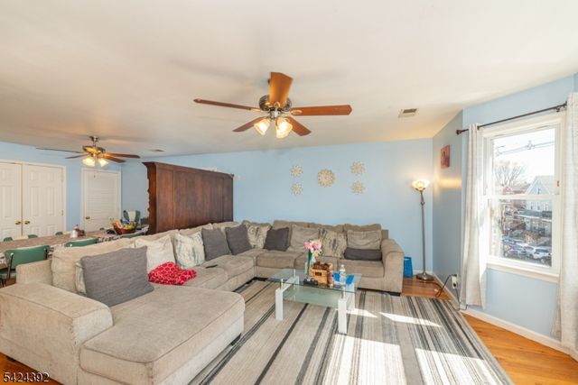 543 Livingston St, Elizabeth City, NJ 07206