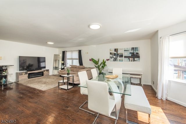 543 Livingston St, Elizabeth City, NJ 07206