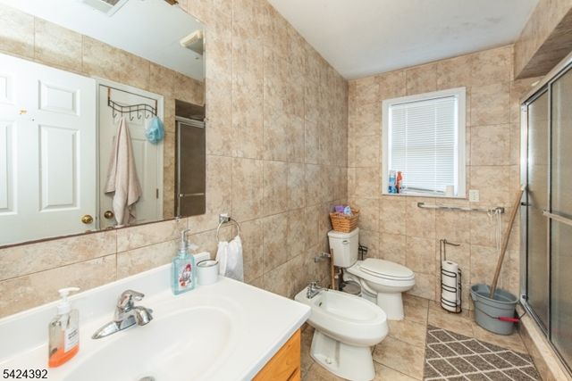 543 Livingston St, Elizabeth City, NJ 07206