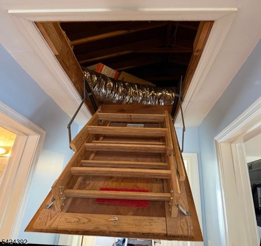 543 Livingston St, Elizabeth City, NJ 07206