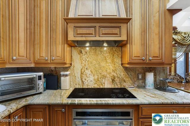 298 Overlook Way, Jackson Twp, PA 18372