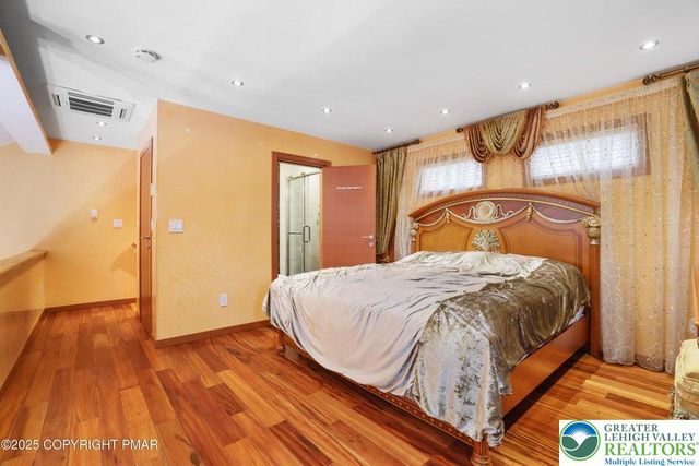 298 Overlook Way, Jackson Twp, PA 18372