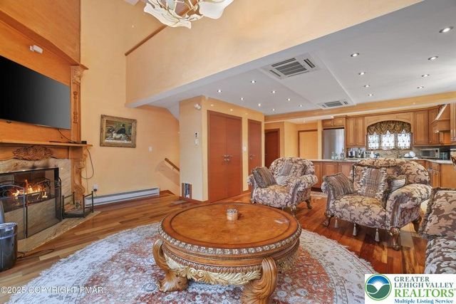 298 Overlook Way, Jackson Twp, PA 18372